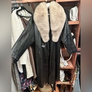 Vintage GB New York Leather Trench Coat with Fox Fur oversized Collar